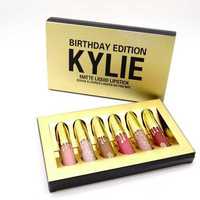 НАБОР БЛЕСК 6 В 1 KYLIE BIRTHDAY EDITION